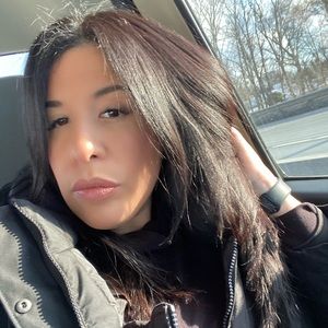 Meet your Posher, Deb